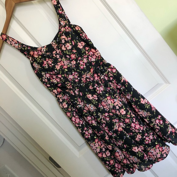 LC Lauren Conrad Dresses & Skirts - Lauren Conrad Black Pink Summer Floral Dress Sz 4